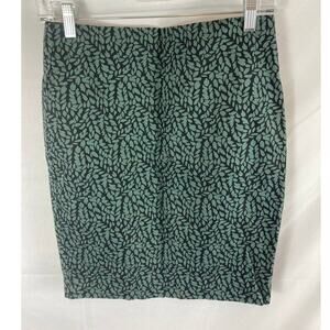 Ann Taylor LOFT Leaf Print Pencil skirt size 4P